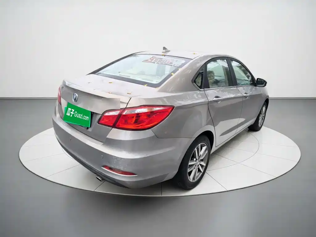 Changan Eado — миниатюра 4
