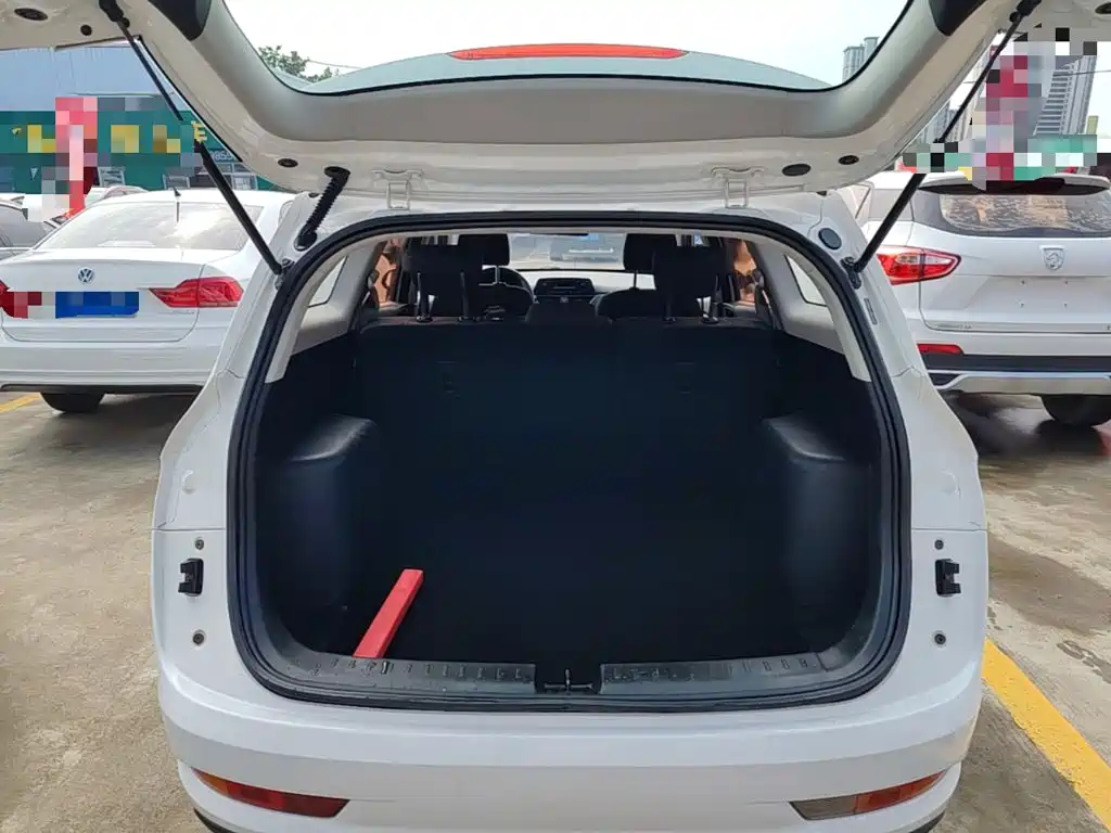 Baojun 310W — миниатюра 19