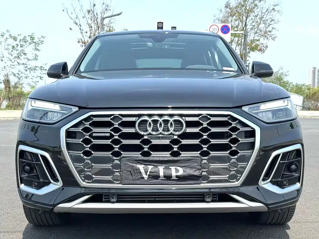 Audi Q5L — миниатюра 2