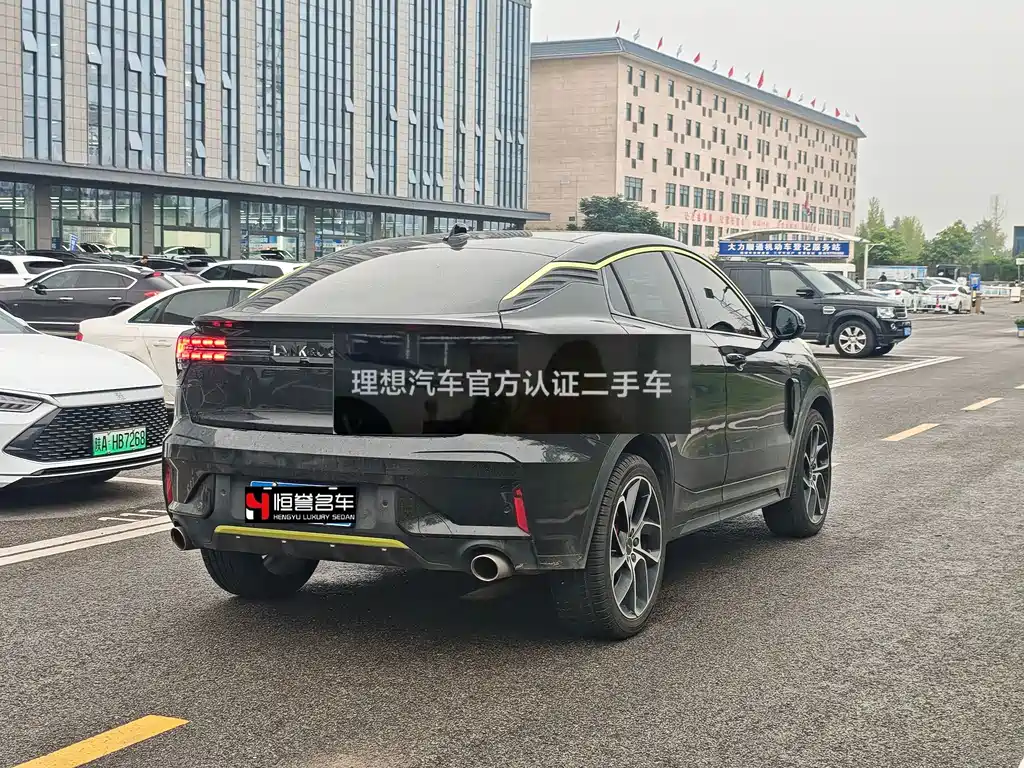 Lynk & Co 05 — миниатюра 10