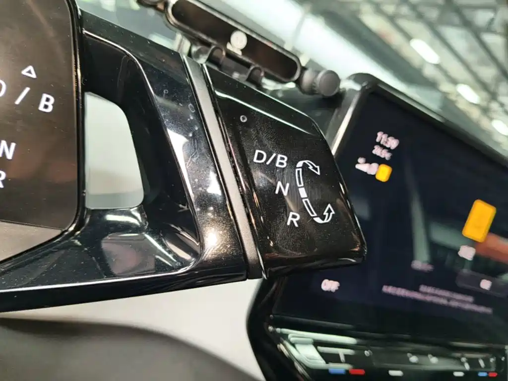 Volkswagen ID.3 — миниатюра 14