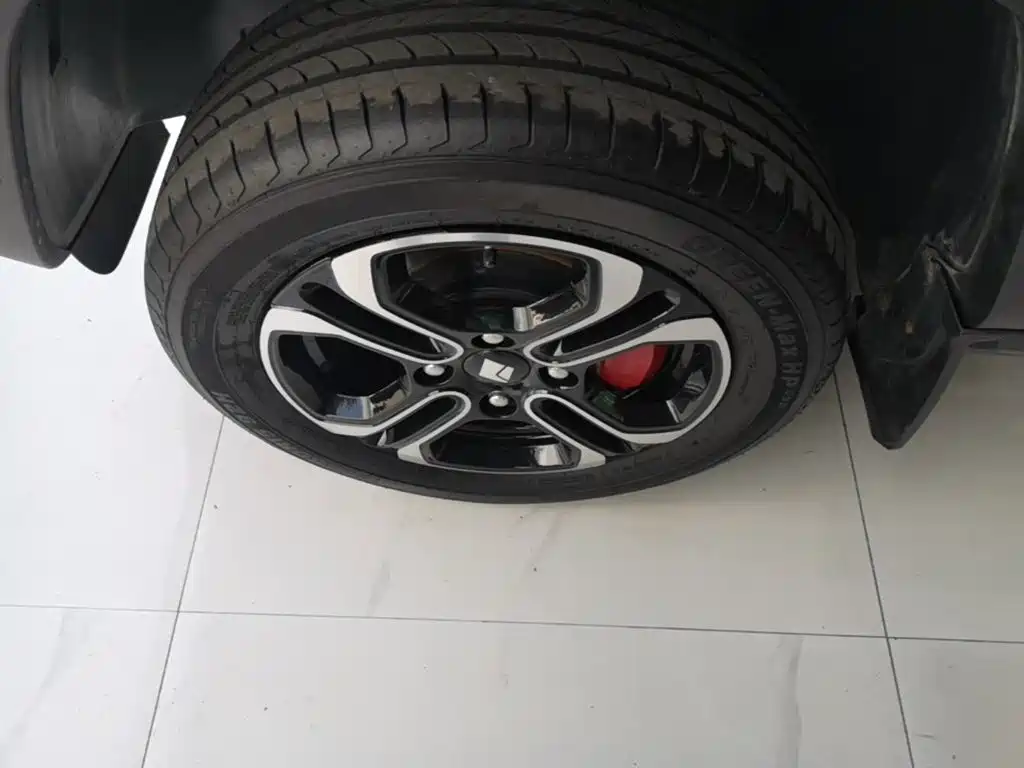 Baojun Yueye — миниатюра 23