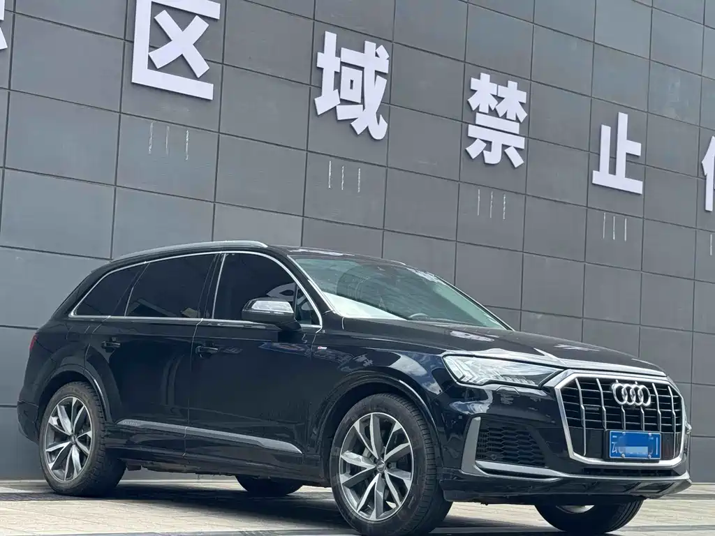 Audi Q7 2020 55 TFSI quattro S line Sport