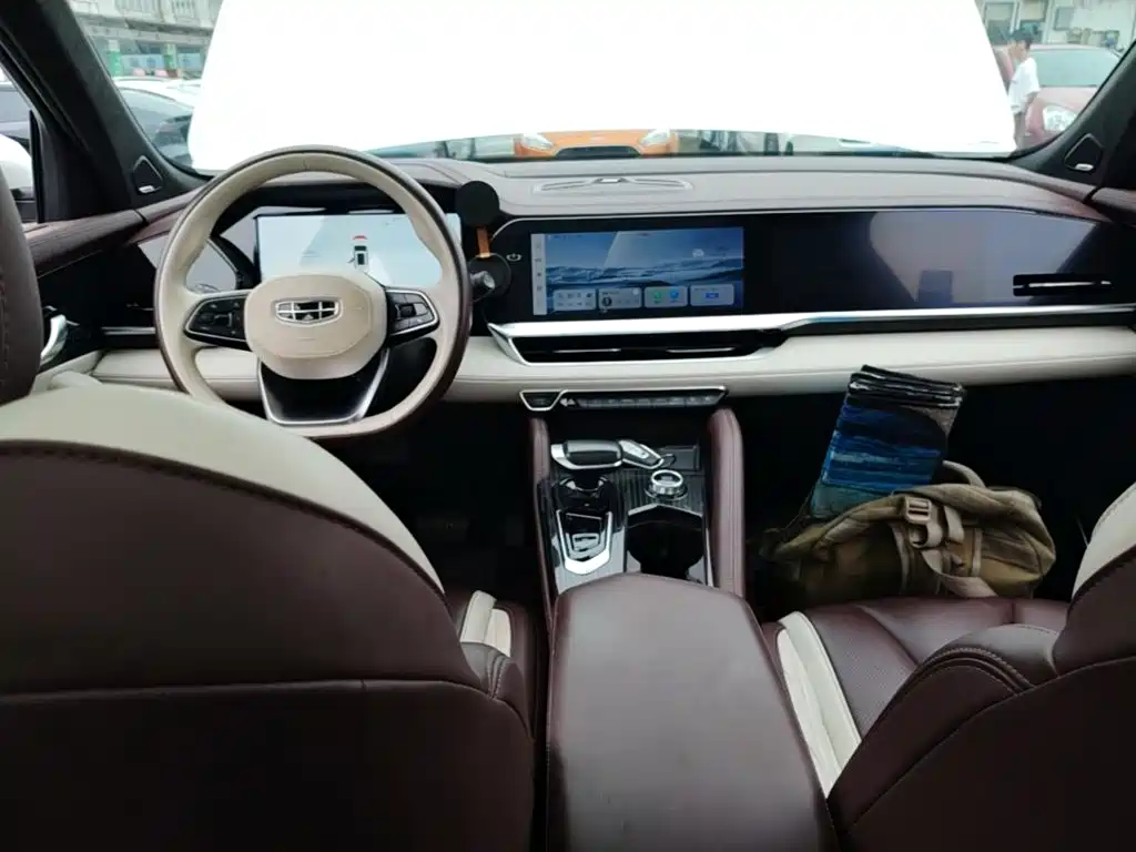 Geely Xingyue L — миниатюра 10