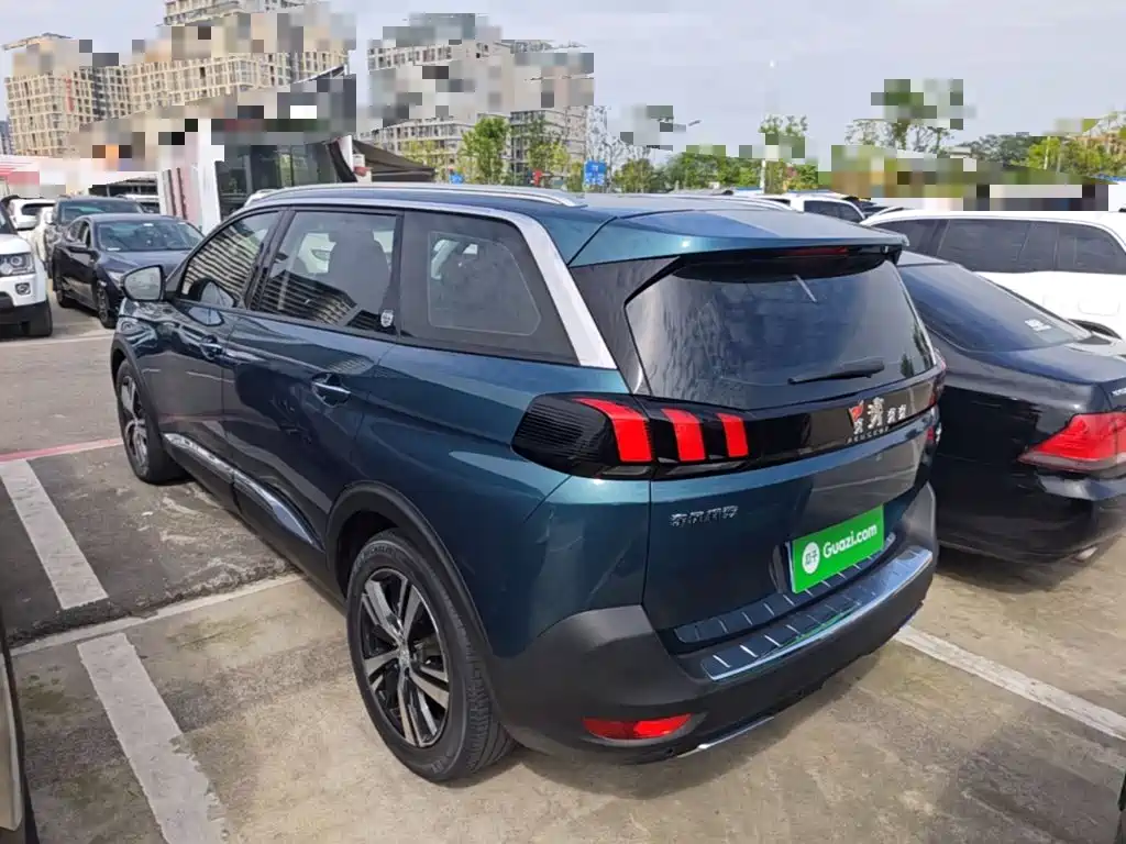 Peugeot 5008 — миниатюра 5