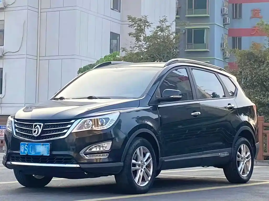 BAOJUN 560