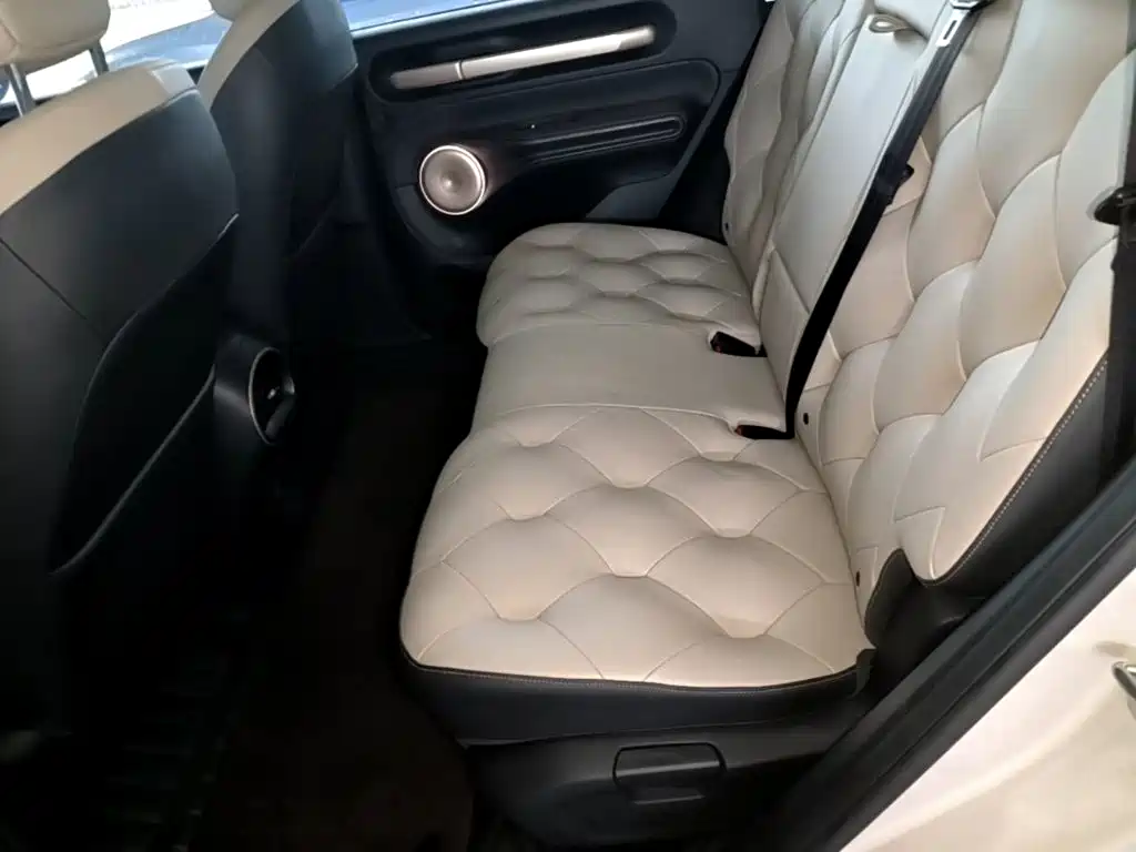 Baojun Yunduo — миниатюра 17