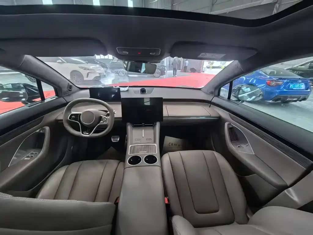 AITO WISDOM WORLD R7