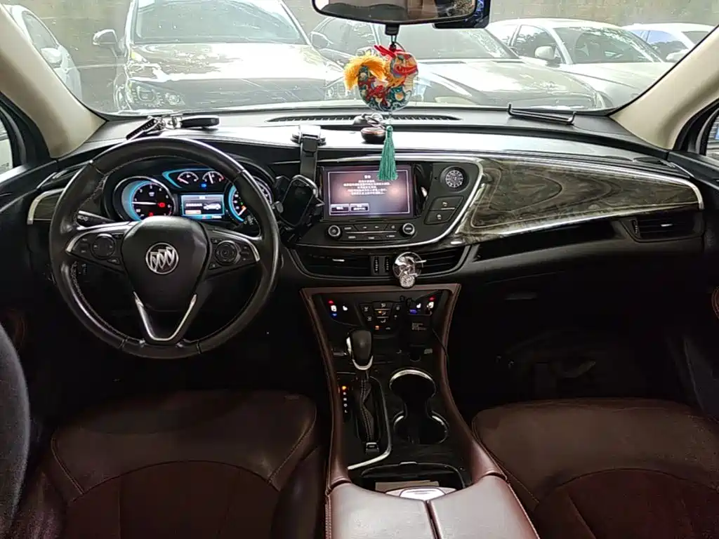 Buick Envision Plus — миниатюра 10