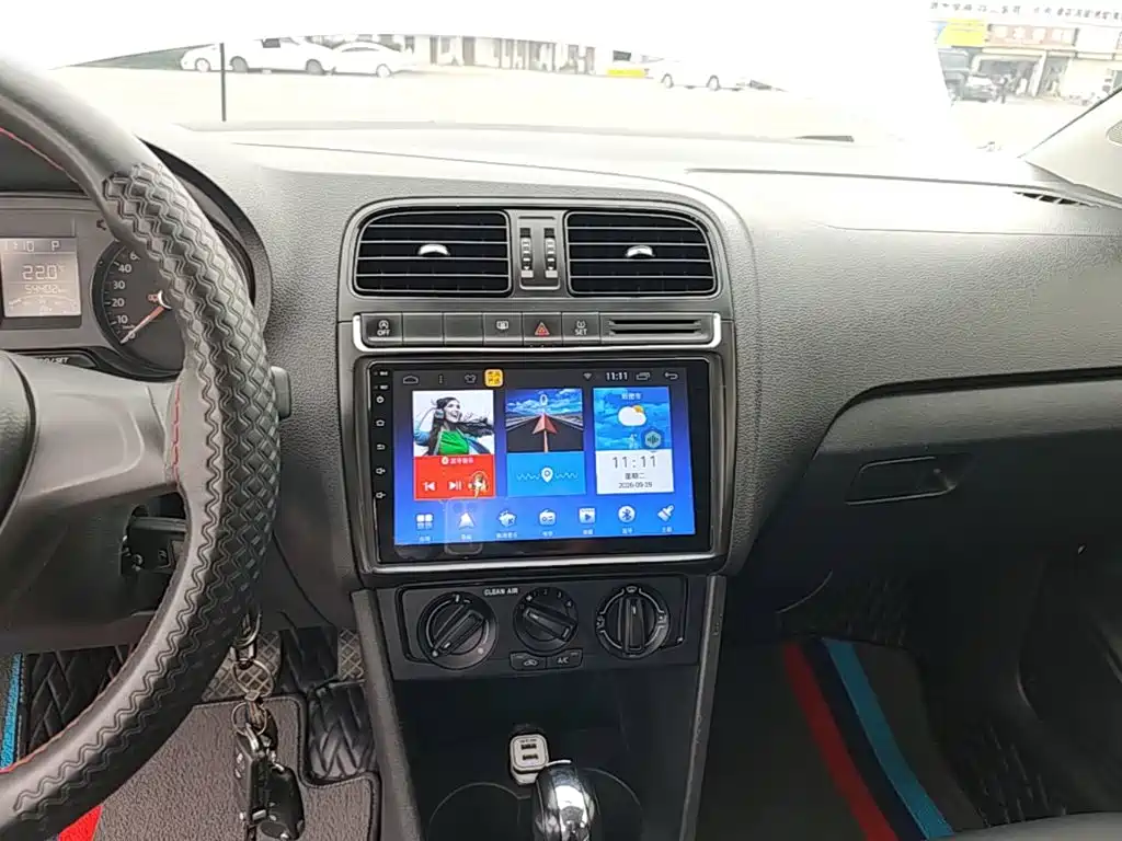 Volkswagen Polo — миниатюра 13