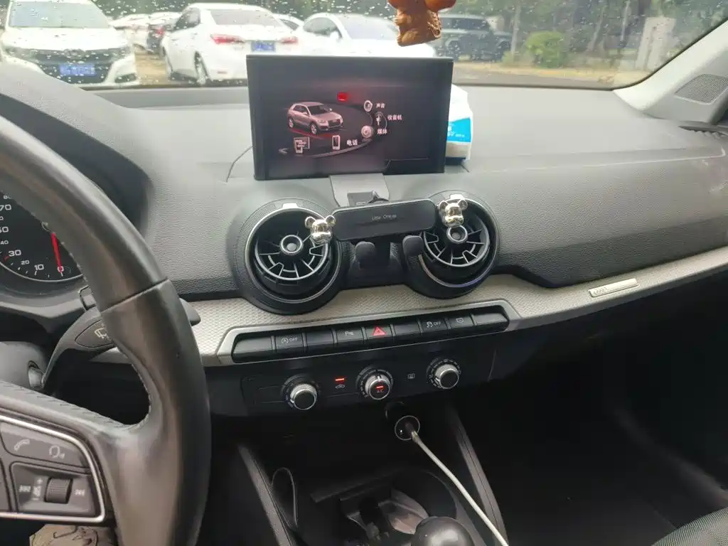 Audi Q2L — миниатюра 6