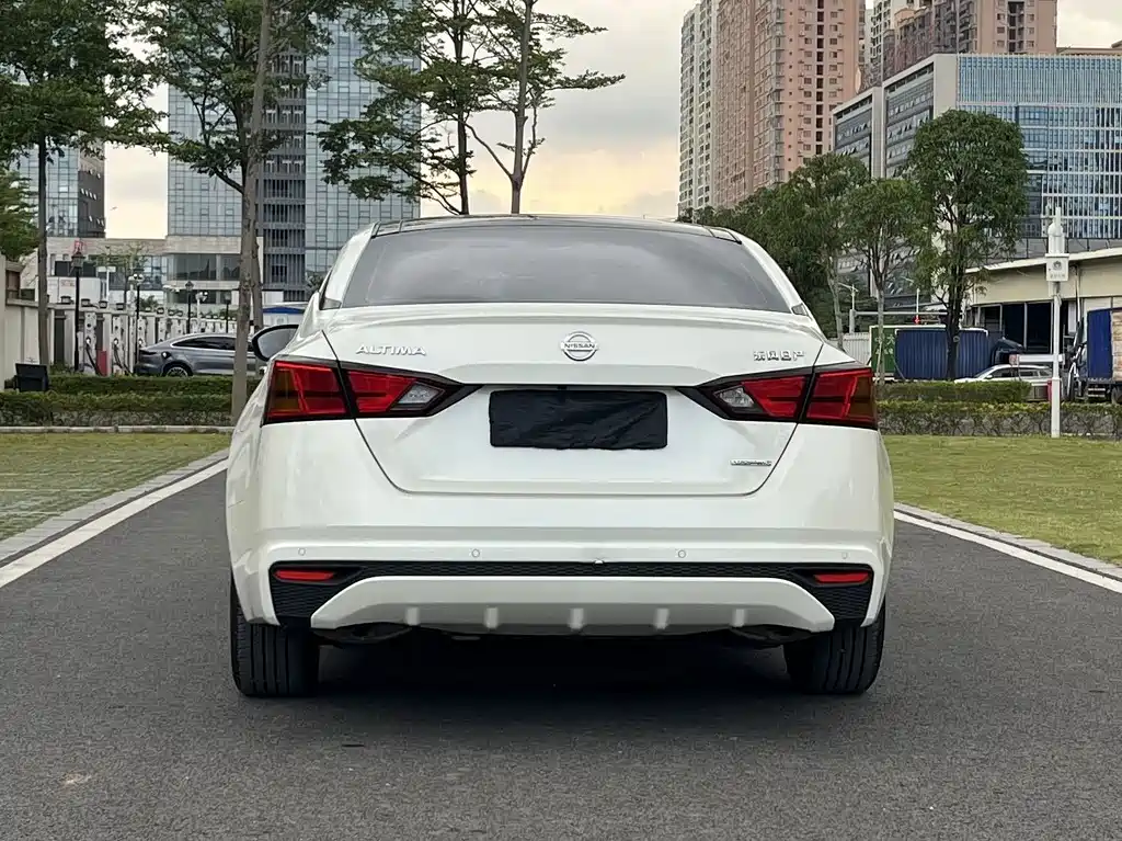 Nissan Teana — миниатюра 8