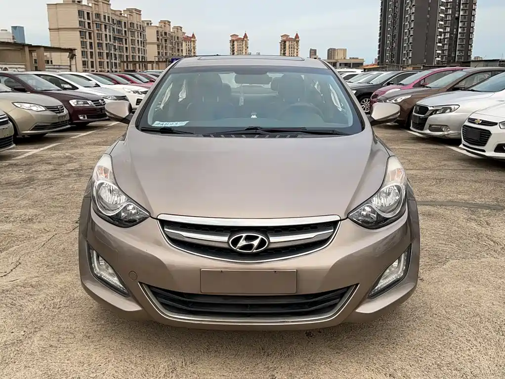 Hyundai Elantra 2015 1.6L AT Lead