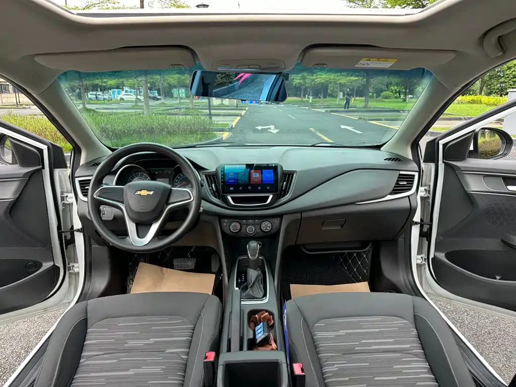 Chevrolet Cavalier — миниатюра 7