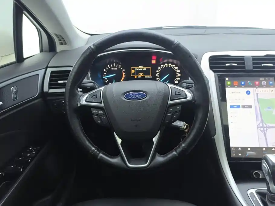 Ford Mondeo — миниатюра 15