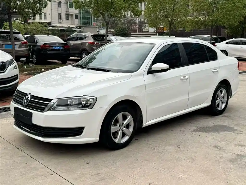 Volkswagen Lavida 2015