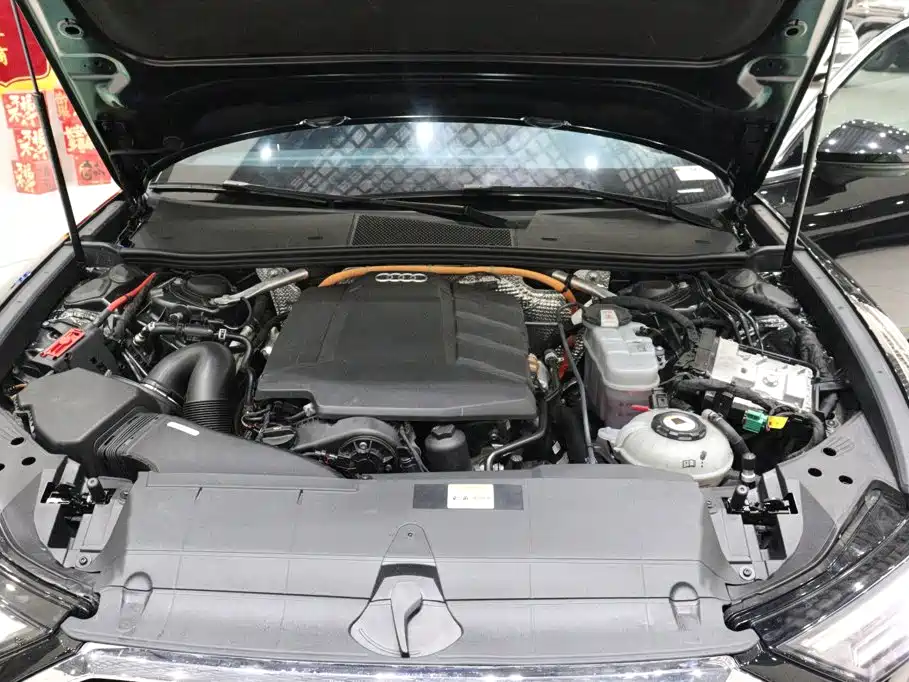 Audi A6L New Energy — миниатюра 26