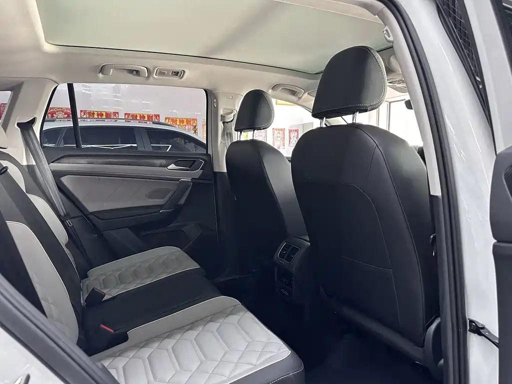 Volkswagen Tayron — миниатюра 9