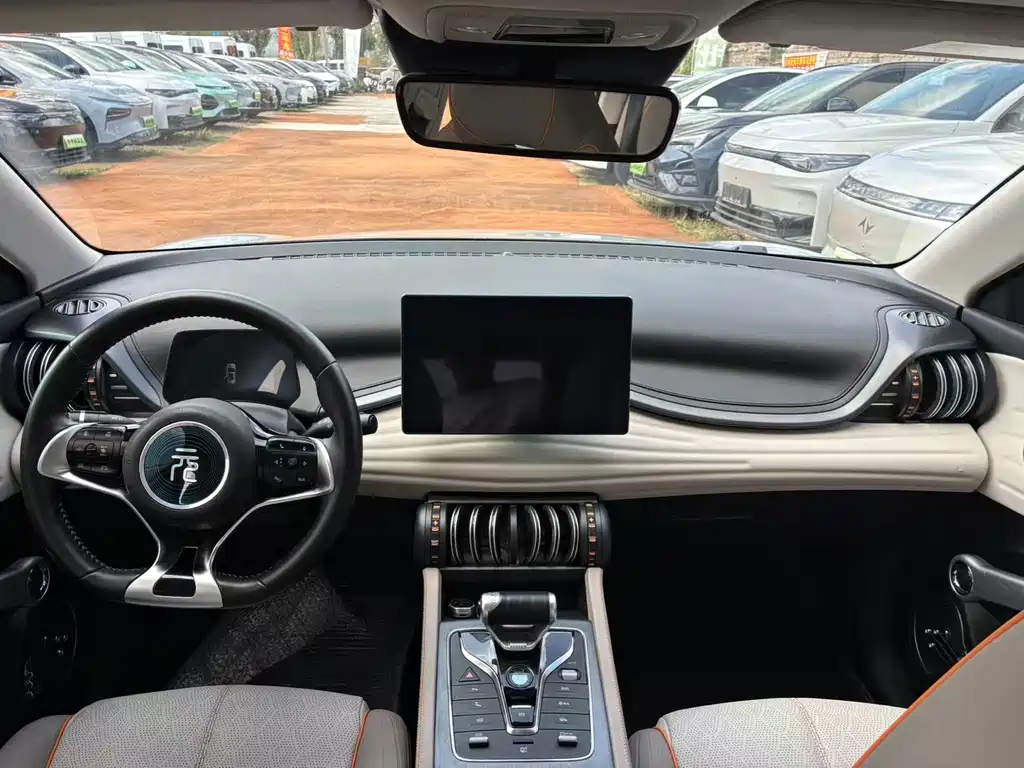 BYD Yuan Plus — миниатюра 6
