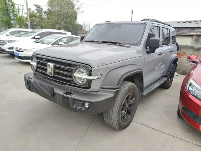 2023 TANK 300
