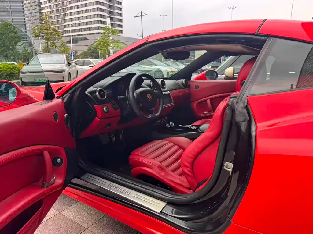 Ferrari California T 2009 4.3L