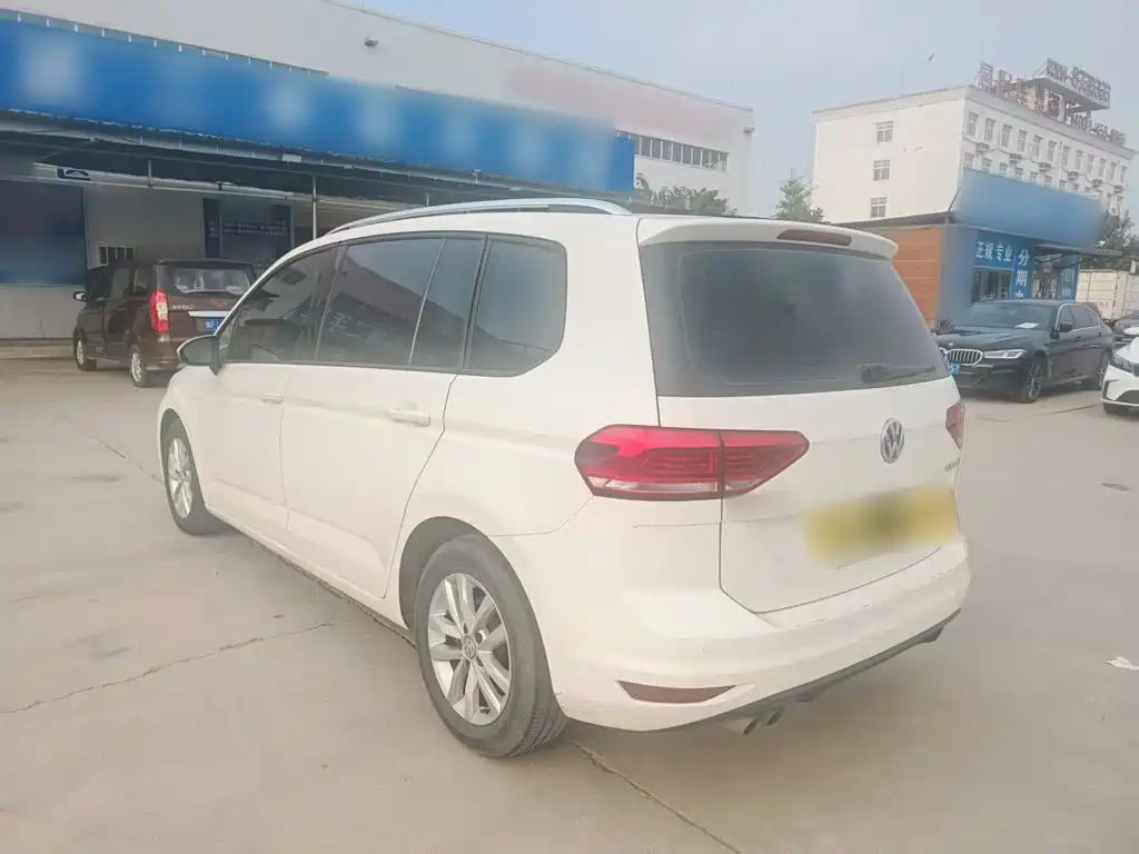 Volkswagen Touran — миниатюра 6