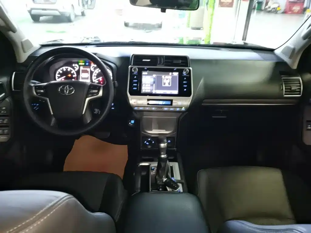 Toyota Land Cruiser Prado 2018 3.5L AT TX-L