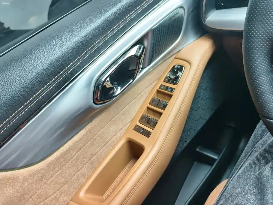 GAC Motor Trumpchi ES9 — миниатюра 7