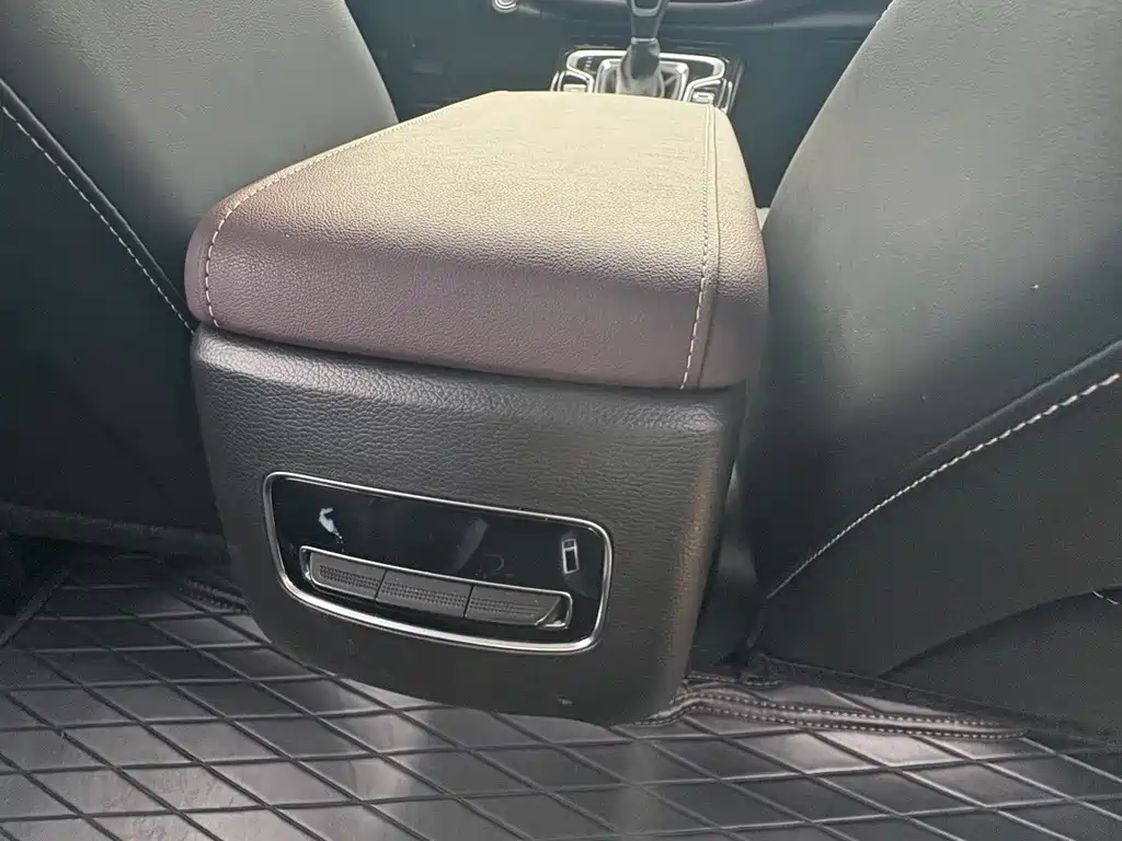 GAC Motor Trumpchi M6 — миниатюра 12