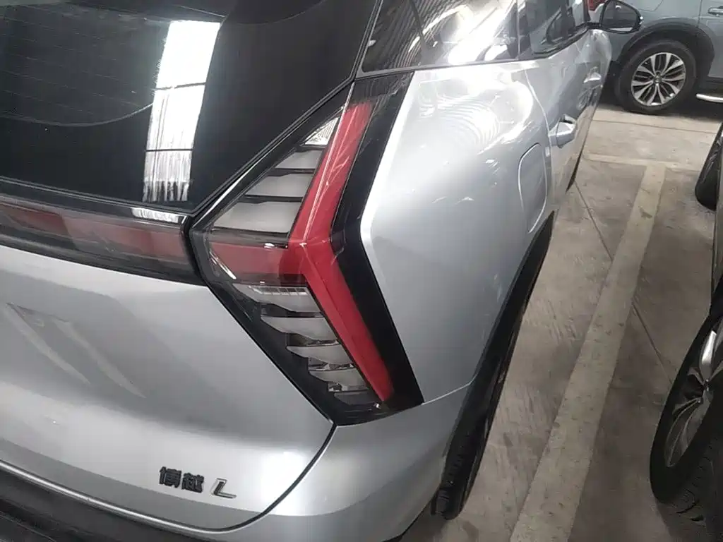 Geely Boyue L — миниатюра 8