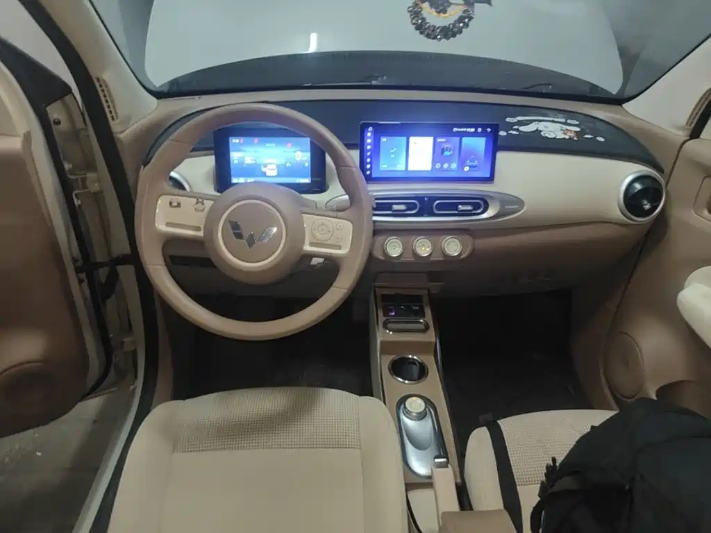 Wuling MINIEV — миниатюра 10