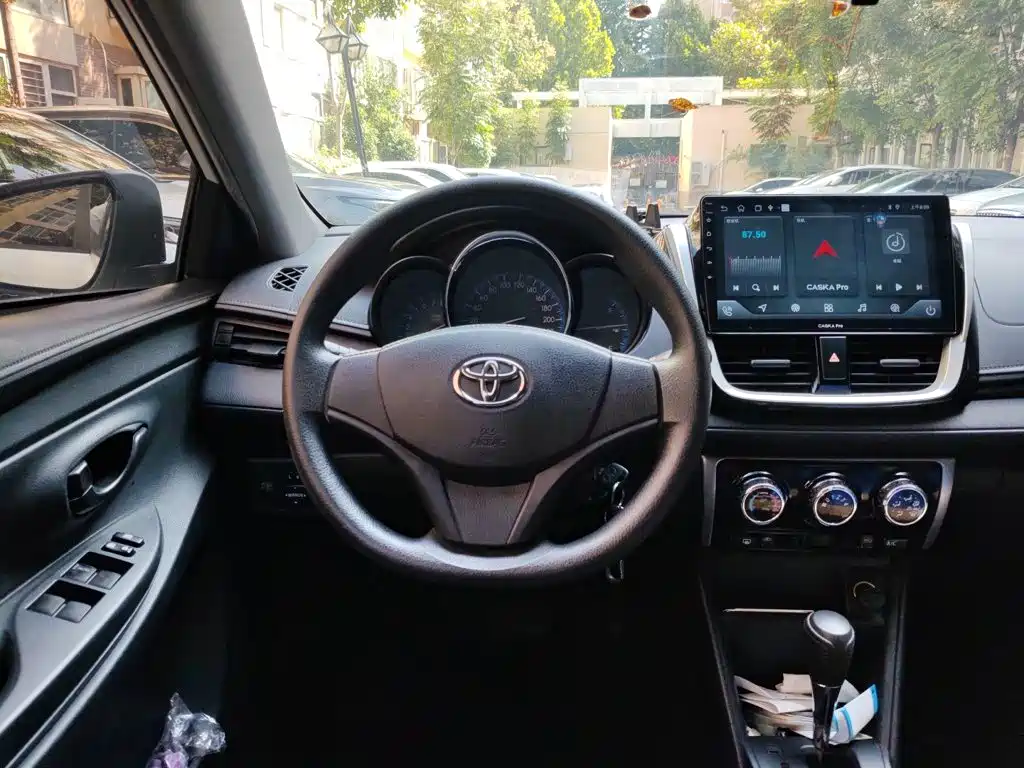 Toyota Vios FS — миниатюра 6