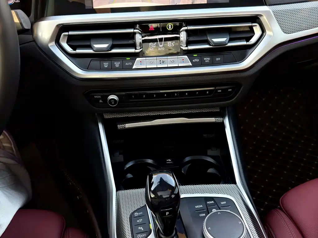BMW 3 Series — миниатюра 11