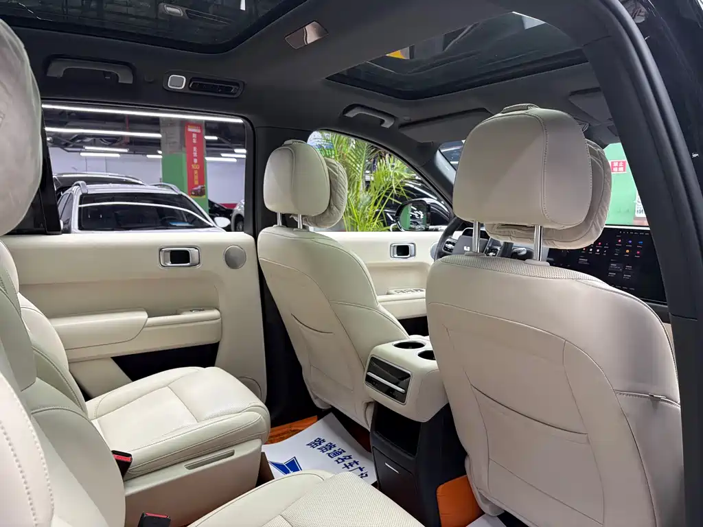 Li Auto Li L8 — миниатюра 10