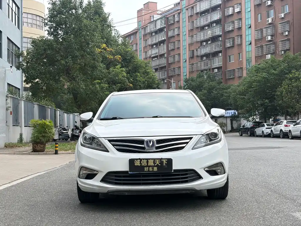Changan Eado — миниатюра 2