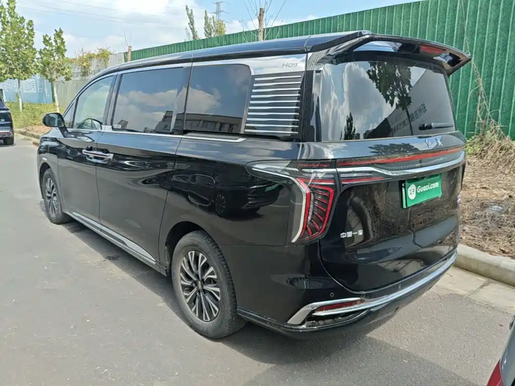 Hongqi Hongqi HQ9 PHEV — миниатюра 5