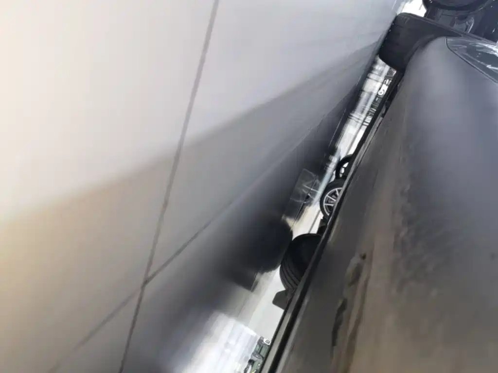 Tesla Model Y — миниатюра 22