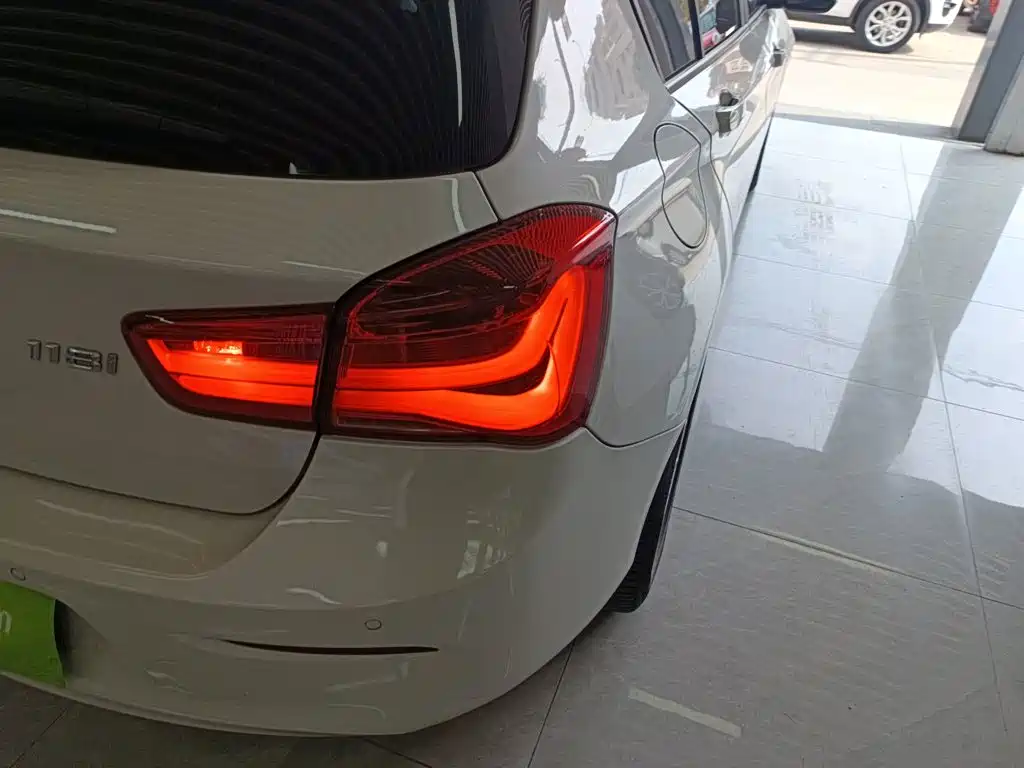 BMW 1 Series 1 2018 118i Lead
