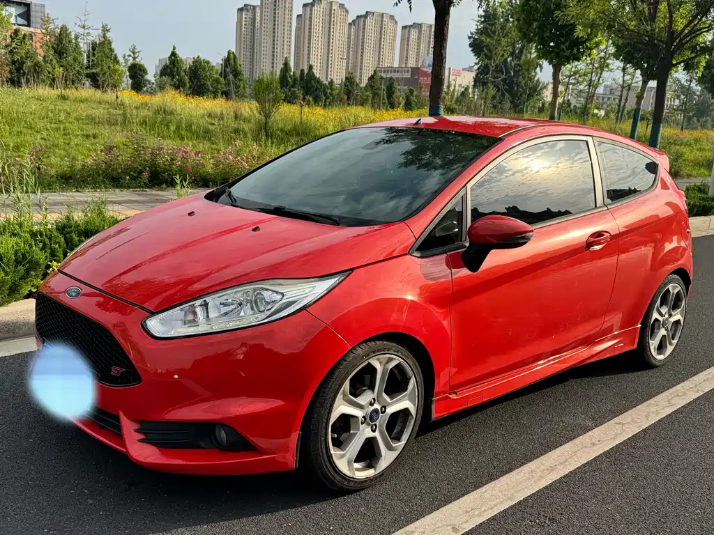 Купить Ford Fiesta