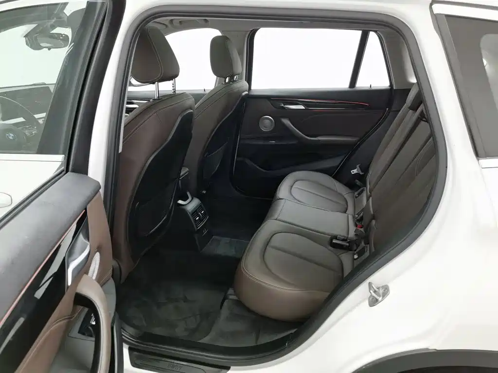 BMW X1 — миниатюра 15