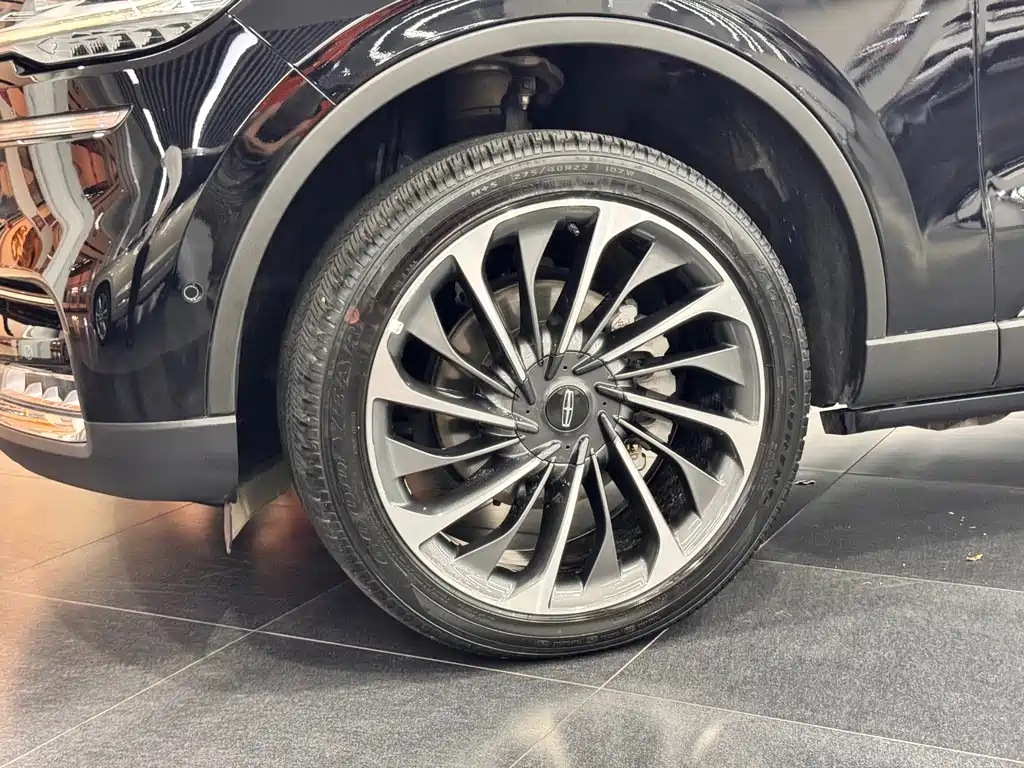 Lincoln Aviator — миниатюра 15