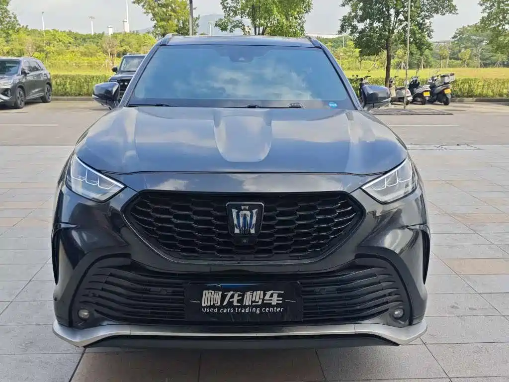 Toyota Crown Kluger — миниатюра 2