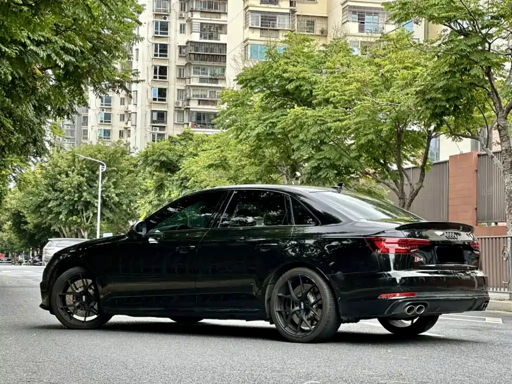 Audi S4 — миниатюра 9