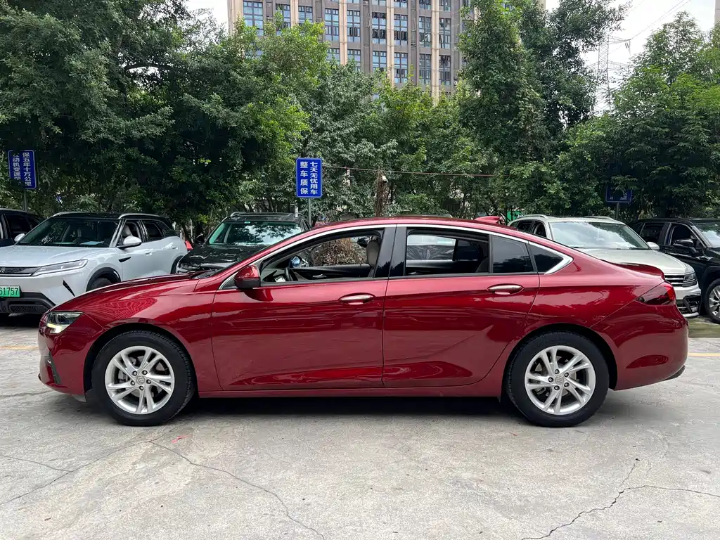 Buick Regal — миниатюра 6