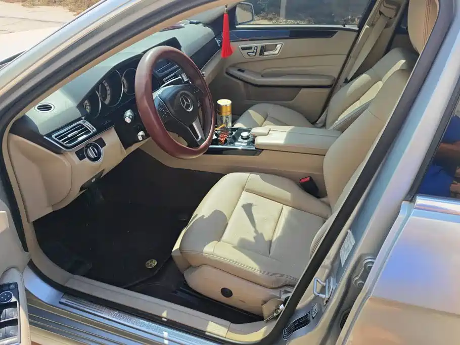 Mercedes-Benz E-Class — миниатюра 9