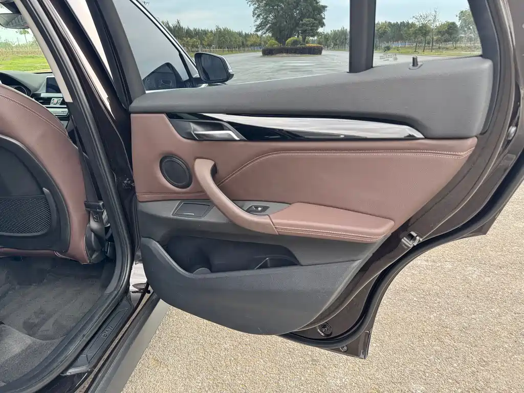 BMW X1 — миниатюра 14
