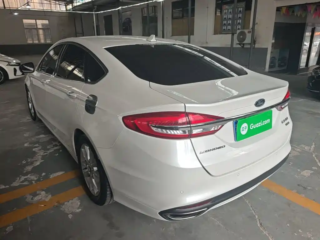 Ford Mondeo — миниатюра 5