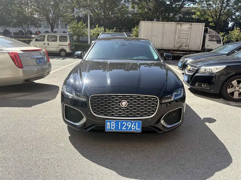 Jaguar XFL — миниатюра 2