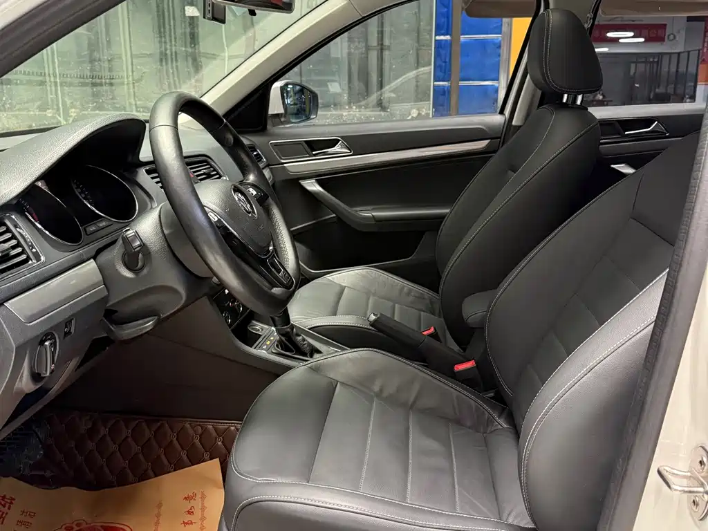 Volkswagen Lavida — миниатюра 10