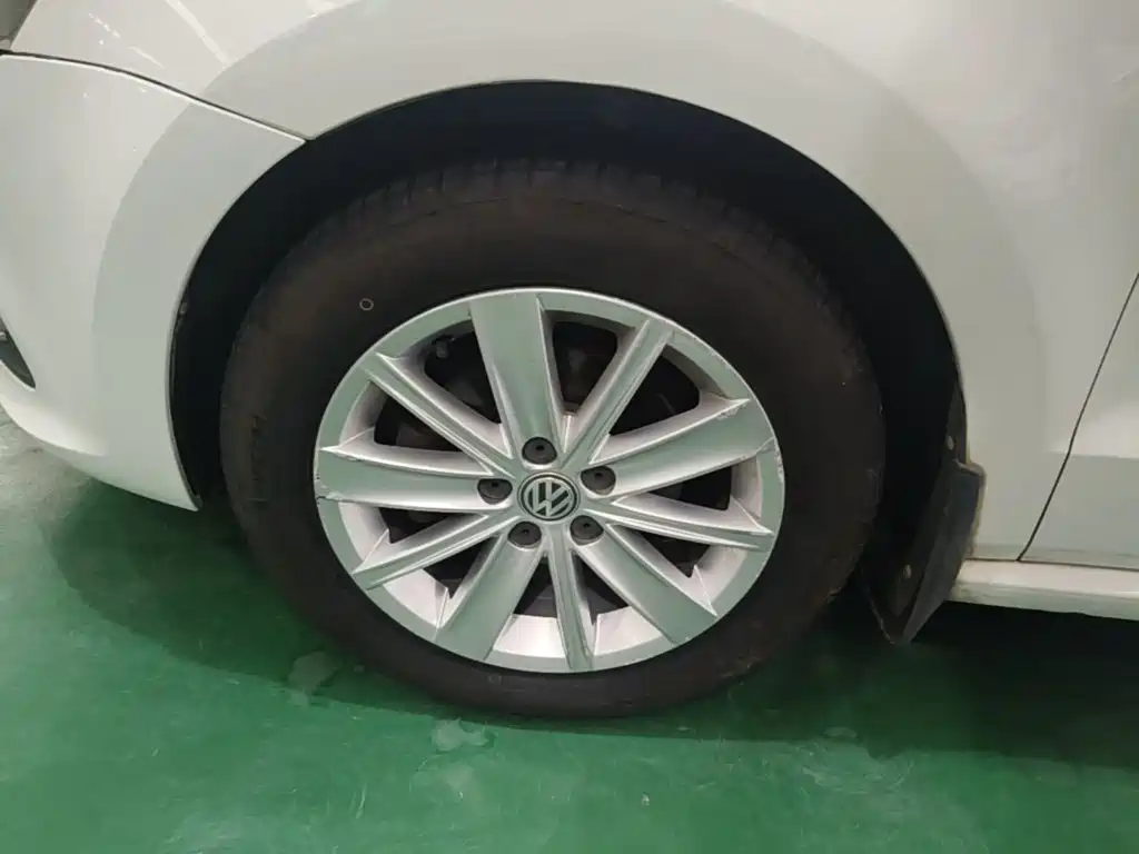 Volkswagen Polo — миниатюра 23